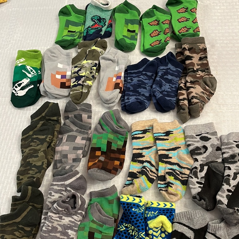 22 Pairs of Boys Socks Assorted colors and sizes. Like New